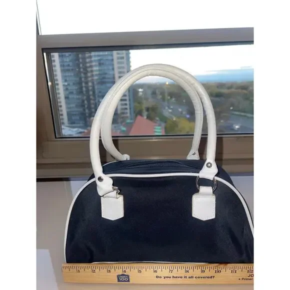 Cleveland Indians Women’s Handbag / Purse - Picture 8 of 15